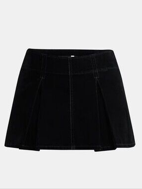 Madden NYC Flocked Pleated Mini Skort